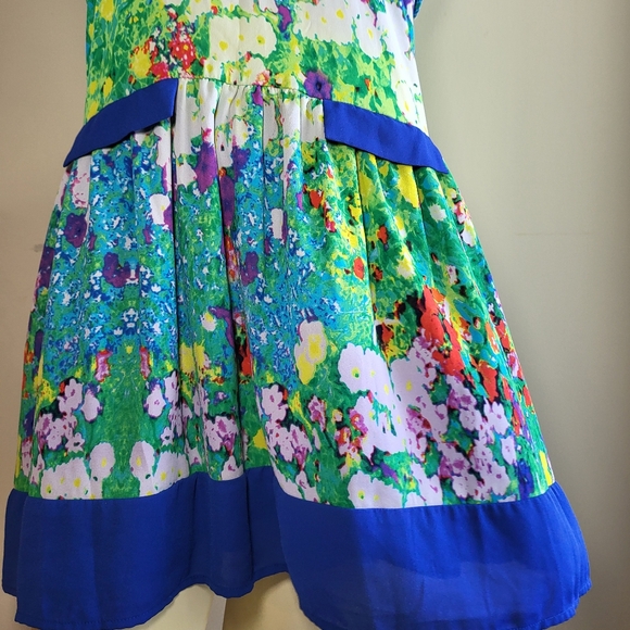 Size L Lamore Nannette Lepore V-neck Gree Multicolor flare Dress - Picture 5 of 8